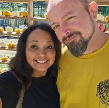 What are some Oklahoma made products and stores to support?