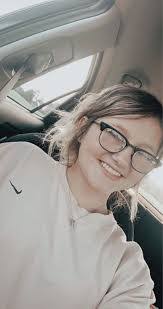 Miranda Hendershot's Instagram, Twitter & Facebook