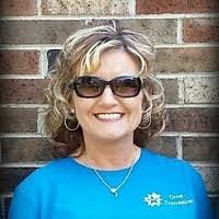 Jennifer Roark's Instagram, Twitter & Facebook