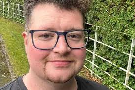 I don't know what the f*** I am. I don't know what it feels like to be a  man or a woman'