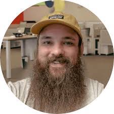 Heidi Warwick's Instagram, Twitter & Facebook