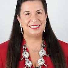 Laura Bissett's Instagram, Twitter & Facebook