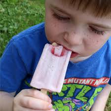 Strawberries and Cream Ice Pops for Kids