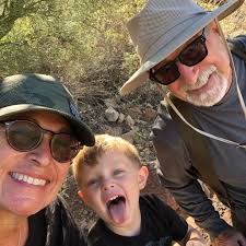 You're taking us to your little 🐈 house?