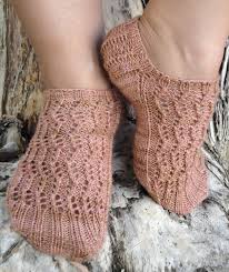 Knitting socks is fun whether you want to knit socks on pointed knitting needles or circular knitting needles, find a great free sock knitting. Knitted Socks For Everyone