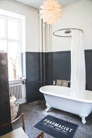Boring Bathroom 6 Ways To Add Drama Without Spending A Ton Of Dough Bathroom Design Bathrooms Remodel