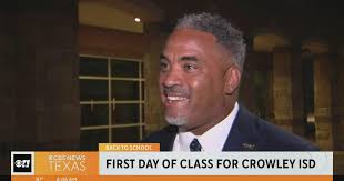 Crowley ISD rolls out the red carpet for the first day of school