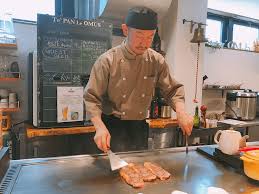 Fujian cuisine or min cuisine, is one of the eight major cuisines in china popular in fujian, taiwan and some southeast asian countries. The First Teppanyaki Style Cuisine In East Japan Teppanyaki Restaurant Te Pan Le Omus Started Muslim Friendly Menu Food Diversity Today