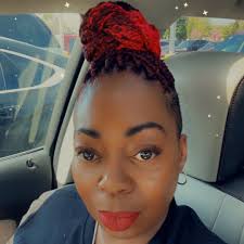 Known for her upright and lively nature, Zoe Stone saves Elton Shaw from  drowning after he is pushed into a river, leading to a heartfelt five-year  promise between them. Years later, Zoe's