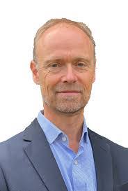 Arthur Goldsmith's Instagram, Twitter & Facebook