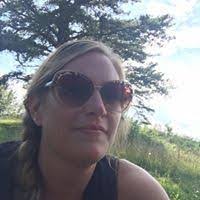 Angela Groseclose's Instagram, Twitter & Facebook