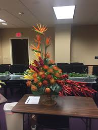 Bird Of Paradise Arrangement Flower Arrangements Tropical Flowers Birds Of Paradise Pedestal Arrangement Tropical Flower Arrangements Large Flower Arrangements Corporate Flowers