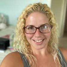 Stephanie Loder's Instagram, Twitter & Facebook