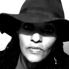 JamieFoxx performs #Rihanna's “Bitch Better Have My Money” as an opera in  Musical Genre Challenge! #FallonFlashback