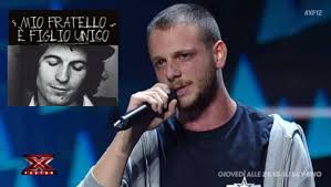 Perche' e' convinto che anche chi non legge freud puo' vivere cent'anni perche' e' convinto che esistono ancora gli sfruttati i malpagati e. Mio Fratello E Figlio Unico Anastasio Testo Della Canzone