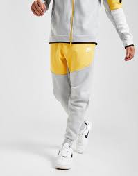 Phil knight et bill bowerman les fondateurs de la marque souhaitaient « apporter l. Acheter Gris Nike Pantalon De Survetement Tech Fleece Homme