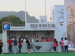 In an official statement, rock in rio lisboa says, at this time, we should have been preparing for the transport of materials and entrance of suppliers into the parque da bela. Rock In Rio Club Volta Em Duas Versoes E Inicia Vendas