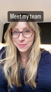 Hi, it’s me. , Do I sometimes wish I had a whole team to help run my  business? Why yes. Yes I do. But do I also love having control of  everything right down to the last email?, That’s an affirmative. ...