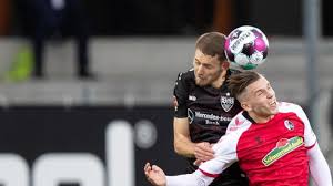 Viel spaß mit den highlights des spiels vfb stuttgart gegen sc freiburg aus der 2. Fussball Stuttgart Freiburg Mit Gluck Zum 2 1 Gegen Stuttgart Sport Sz De