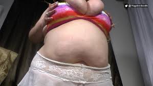 hugeboobswife - Giant BBW Mom Looking for my tiny son - XVore Giantess Porn