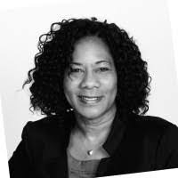 Lisa Cahoon's Instagram, Twitter & Facebook