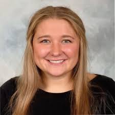 Jenna Popp's Instagram, Twitter & Facebook