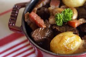 Boeuf Bourguignon Traditionnel Avec Marinade Au Vin Rouge De Bourgogne Recette Par Chef Simon Recette Bœuf Bourguignon Recette Veau Recette Boeuf Bourguignon