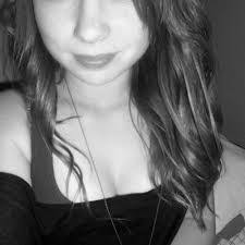 Laura Crownover's Instagram, Twitter & Facebook