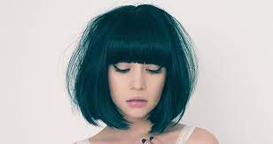 Most importantly, they cover a large forehead. Blunt Bangs Styling Tricks And Hair Care Tips L Oreal Paris