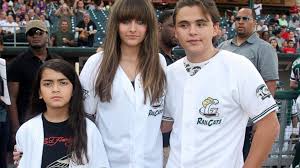 Six children of joseph walter (or joe). How Michael Jackson S Children Are Doing 5 Years After His Death Abc News