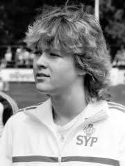 Suomalaistähti myönsi säästävänsä paukkuja päätöserikoiskokeelle. Jari Matti Latvala Biography Finnish Rally Driver Pantheon