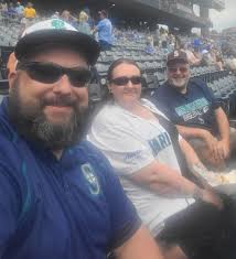 Mariners play game 3 against KC