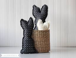 Bilder zum ausdrucken osterhase weihnachten in europa. Black And White Osterhasen Mit Kostenlosem Schnittmuster