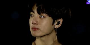 How does Jungkook's attitude differ from his groupmates?