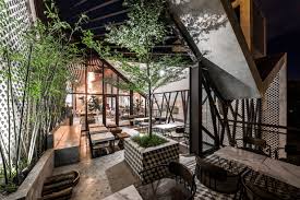 Secret garden cafe is owned by zack nettles and michael williams, who have owned the restaurant for six years. Le House Designs A Secret Garden Cafe In Hanoi