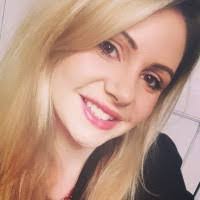 Amber Tighe's Instagram, Twitter & Facebook