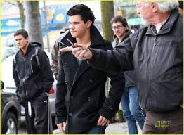 A desktop wallpaper is highly customizable, and you can give yours a personal touch by adding your images (including your photos from a camera) or download beautiful pictures from the internet. Meet The New Moon Wolf Pack Photo 108171 Alex Meraz New Moon Taylor Lautner Pictures Just Jared Jr