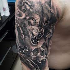 Do you know how to know if your bird is male or female? Foto Tatu Aleksandr Pavlov Wolf Tattoos Wolf Tattoos Men Cover Tattoo