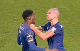 Latest on fc porto defender pepe including news, stats, videos, highlights and more on espn. Fc Porto Strong Altercation Between Mamadou Loum Ndiaye And Pepe Video