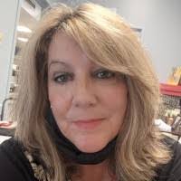 Sheryl Derrington's Instagram, Twitter & Facebook