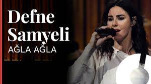 Defne Samyeli Agla Agla Akustikhane Sozleri Dogru Ben Seni Eski Moda Sevdim Tipki Filmlerde Oldugu Gibi Cikardim Tadi Yeni Muzik Akustik Muzik Muzik