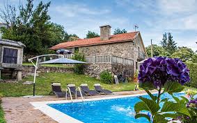 8 empresas y servicios relacionados con pisos casas en venta en la provincia de pontevedra. Preciosa Casa De Campo Con Piscina Privada Cambeses A Lama Pontevedra