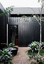 This Modern House In Booker Bay Is The Ultimate Zen Retreat Modern Garden Modern Garden Design Garden Design
