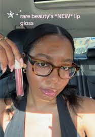 Cleanup Your Manicure Effortlessly with Nail Corrector