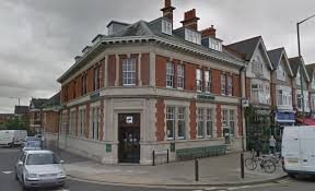 It has traditionally been considered one of the big four clearing banks. Lloyds Bank In Southbourne Closing For Good Next Week Bournemouth Echo