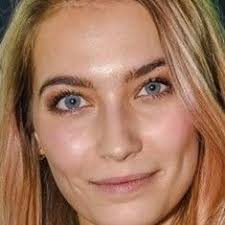 Lisa Calder — The Movie Database (TMDB)