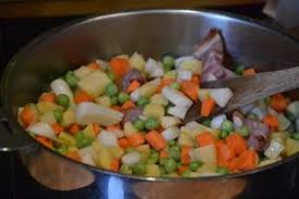Le Secret D Une Jardiniere Reussie Des Legumes Ultra Frais Et Coupes Tres Petits Cuisine Lifestyle Par Miss Tchiiif Recette Jardiniere De Legumes Plats Mijotes Jardiniere Legumes