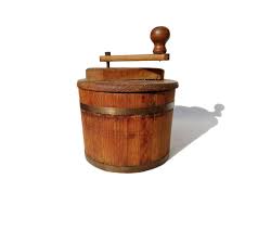 Baratte A Beurre En Bois Vintage Fabrication Artisanale Etsy French Vintage Household Appliances Farmhouse Decor