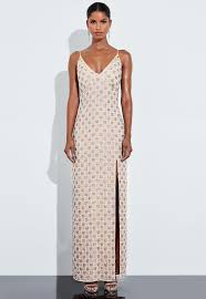 Une fois les lieux réservés et la date confirmée aller de ce pas essayer des robes de robe de noiva robe de soirée robe de bal 2017 custom made manches longues robes de mariée long train robe de mariée,profitez de super. Robe Pour Mariage Tenue De Mariage Missguided