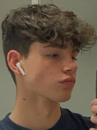 Katie Auld (kauld0902)